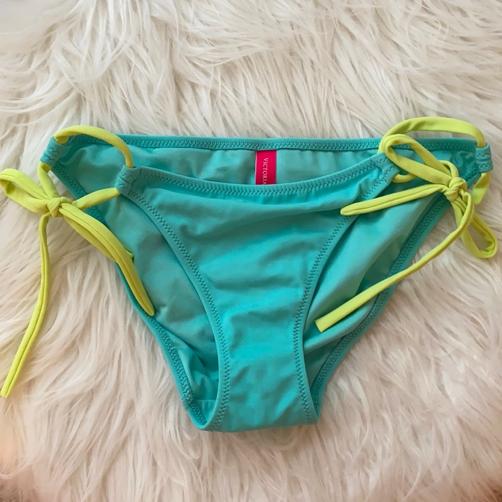 Bikini bottoms
